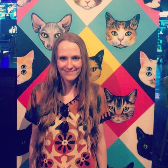 Meet your Posher, Jessica - Picture 4 of 5